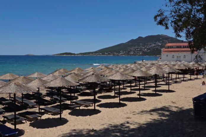xaplostres paralia.jpg