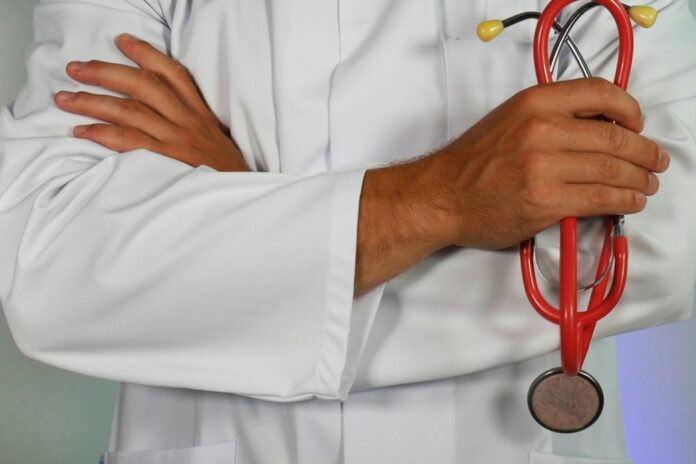 doctor 1013x675.jpg