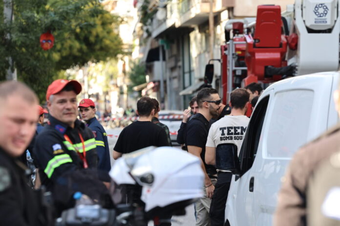 kolonos ekrixi3 1013x675.jpg