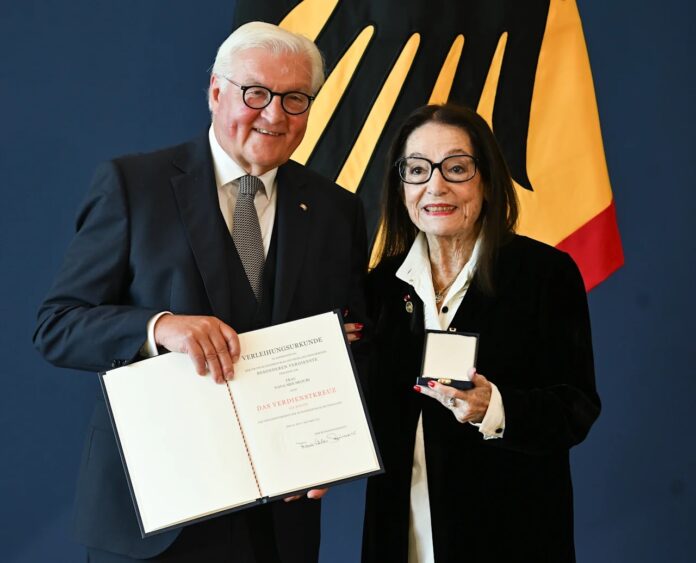 mousxouri germania 4.jpg